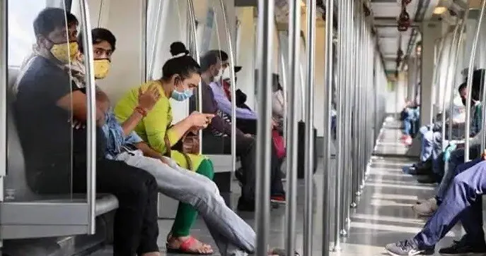 दिल्ली में मेट्रो और बस सेवा 100% क्षमता के साथ शुरू