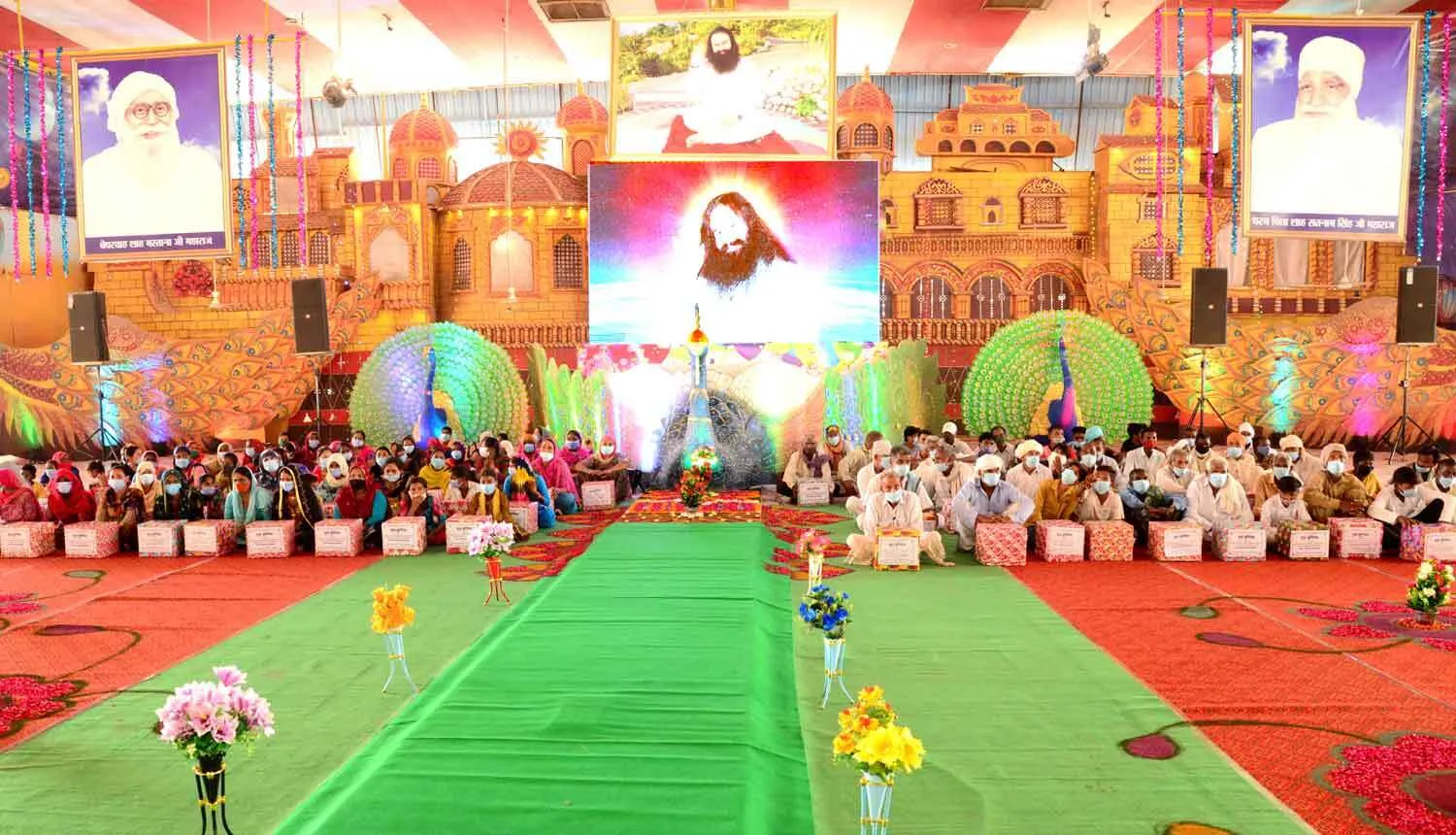 गुरू पूर्णिमा पर डेरा सच्चा सौदा की साध-संगत ने 50 हजार से अधिक परिवारों को बांटा राशन