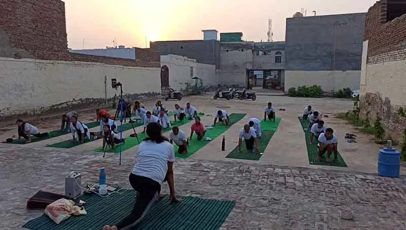 वजन कम करने से लेकर डायबिटीज तक में कारगर है सूर्य नमस्कार: मंजू धानुका