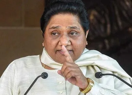 बेरोजगारी की समस्या के लिये कांग्रेस- भाजपा बराबर की जिम्मेदार : मायावती