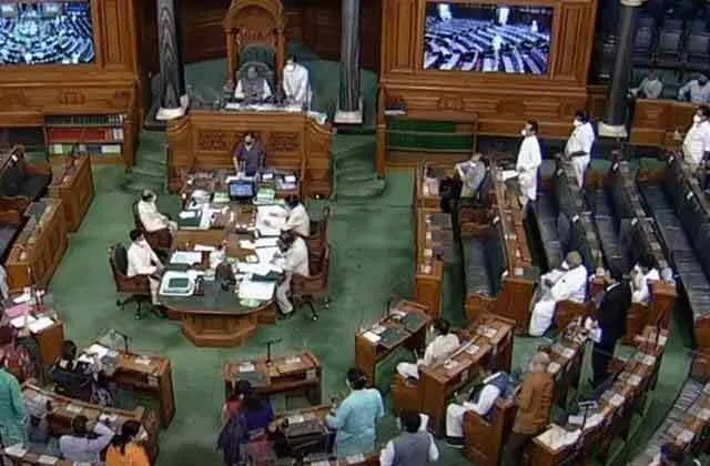 मानसून सत्र: कोविड, महंगाई, तेल पर सरकार को घेरेगा विपक्ष