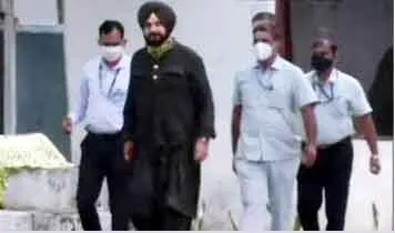 पंजाब कांग्रेस में घमासान : अब सोनिया गांधी से मिले नवजोत सिंह सिद्धू