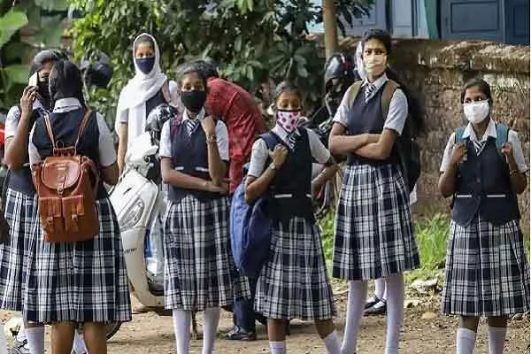 देश के इस राज्य में लड़कियों से ज्यादा लड़कों ने छोड़ी पढ़ाई