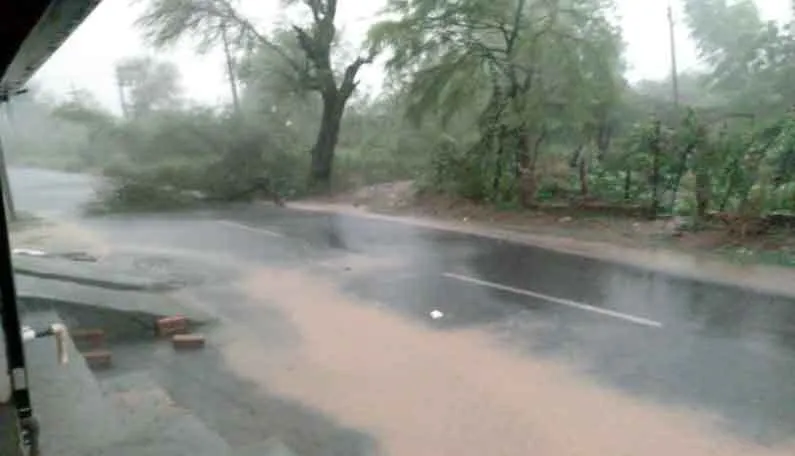हरियाणा के कई क्षेत्रों में झमाझम बारिश, हिमाचल में बाढ़