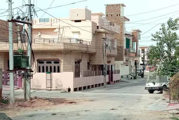 उमस व तपिश से लोग हुए बेहाल