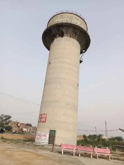 आखिर इस गर्मी में कैसे बुझेगी गाँव वालों की प्यास?