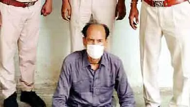 पोस्त और चिट्टा सहित तीन गिरफ्तार