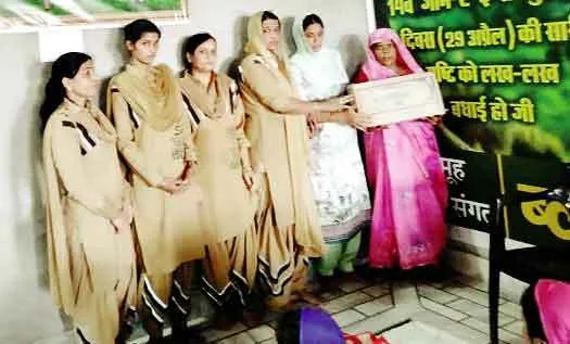 पांच जरूरतमंद परिवारों को राशन वितरित