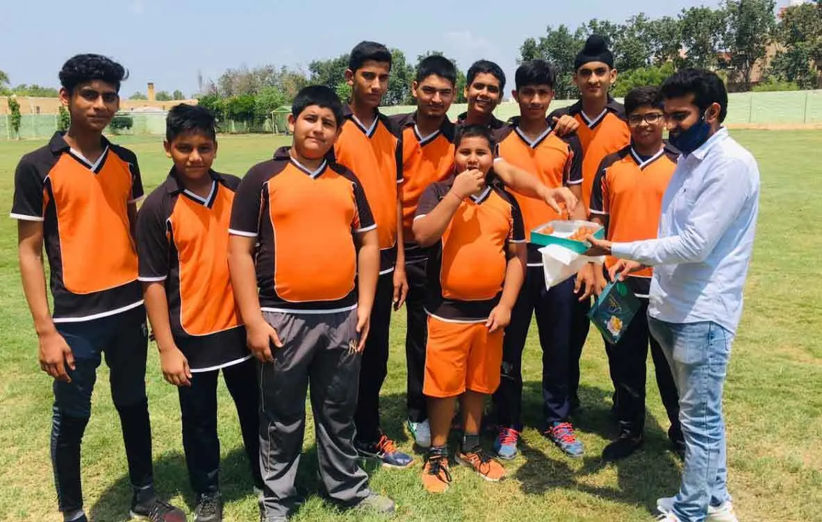 भारतीय पुरुष हॉकी टीम की जीत पर शाह सतनाम जी बॉयज शिक्षण संस्थानों में मना जश्न