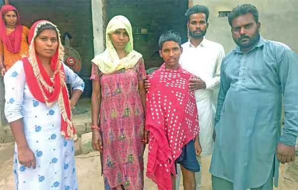 15 दिन बाद घायल अवस्था में लौटा युवक, परिजनों की आई जान में जान