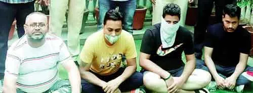 जवाहरनगर थाना क्षेत्र में जिला विशेष दल ने क्रिकेट बुकी का पर्दाफाश किया, चार गिरफ्तार