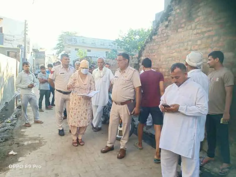 ऑटो चालक की घर में गला रेत कर हत्या, पांच पर केस दर्ज