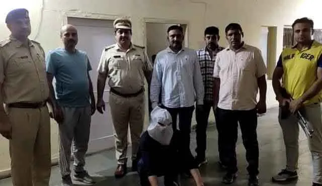 50 हजार का इनामी मोस्ट वांटेड बदमाश गिरफ्तार