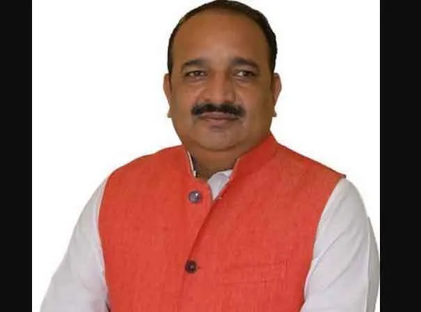 जहां से प्रियंका गांधी चुनाव लड़ेंगी, वहीं मैदान में उतरूंगा : दिनेश प्रताप सिंह
