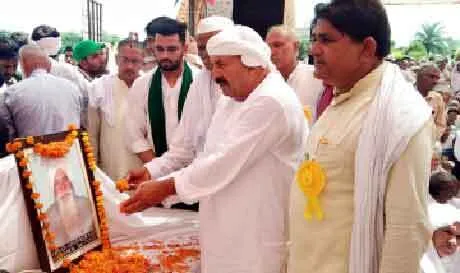 किसानों की कुर्बानी व्यर्थ नहीं जाएगी : नरेश टिकैत