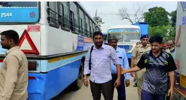 पंजाब रोडवेज की बस से गांजा जब्त, ड्राइवर-कंडक्टर गिरफ्तार
