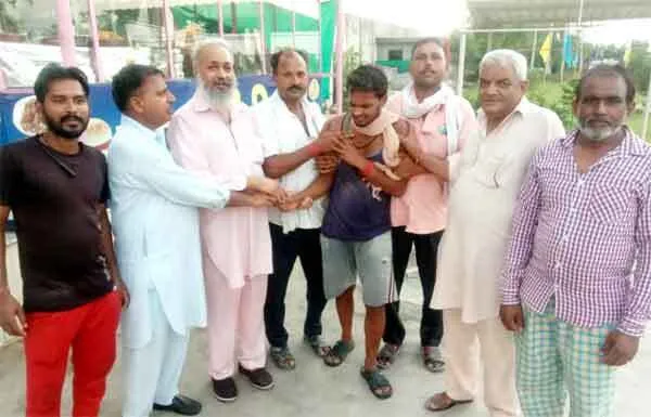 मुहिम इंसानियत। तिरस्कार नहीं, ये फरिश्तें करते हैं मंदबुद्धियों की सार-संभाल