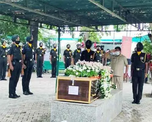राजकीय सम्मान के साथ शहीद को दी अंतिम विदाई