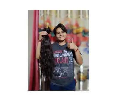 मुस्कान इन्सां ने कैंसर पीड़ित महिलाओं के लिए दान किए अपने ढ़ाई फुट लंबे बाल