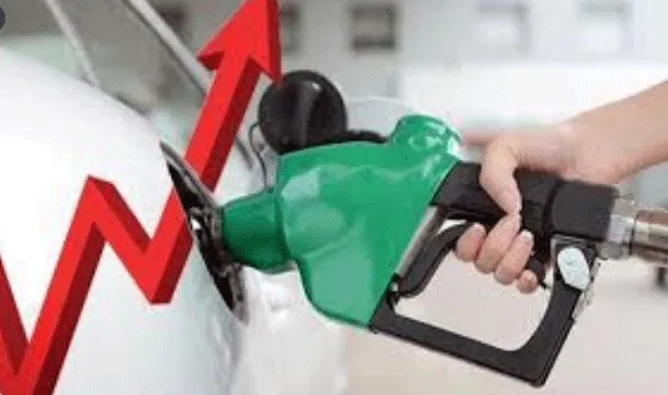 डीजल के दामों में नहीं थम रही आग, 25 पैसे और महंगा