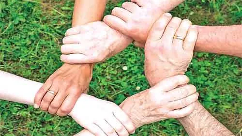 अपने रिश्तों को बनाइए मजबूत