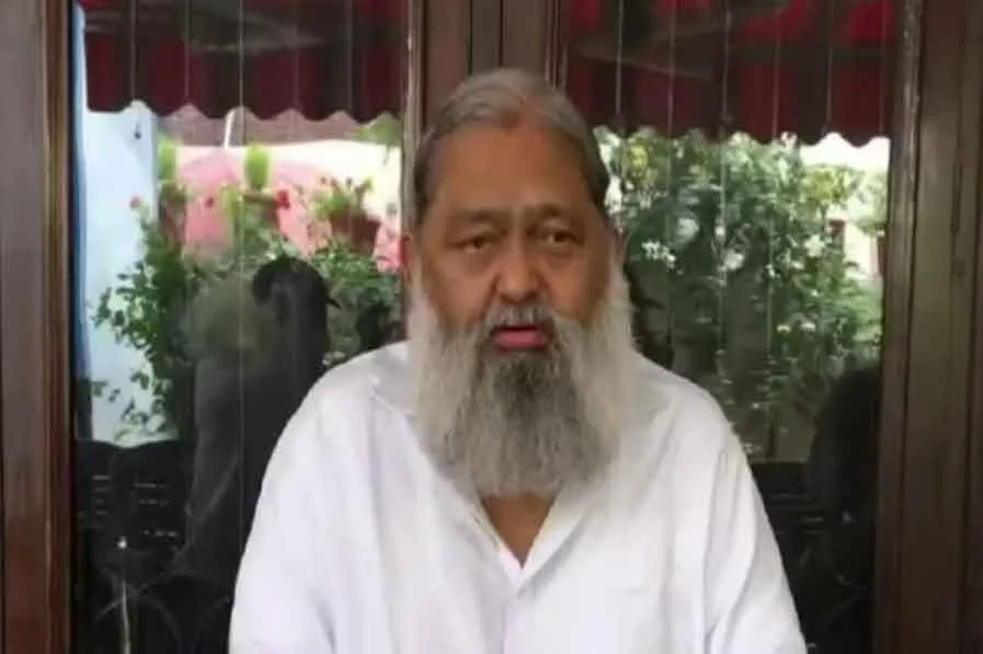गृह मंत्री अनिल विज को दिल्ली एम्स से मिली छुट्टी