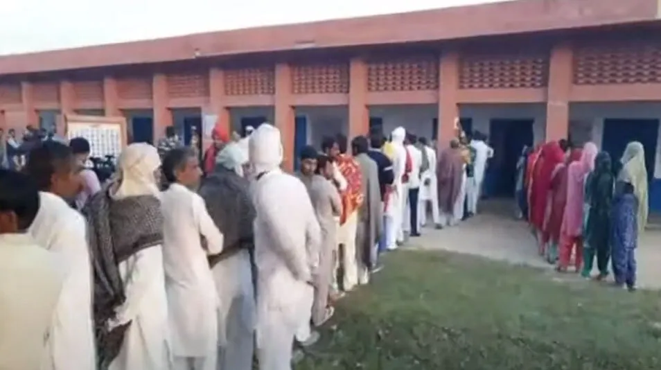 ऐलनाबाद उपचुनाव : ऐलनाबाद में 5 बजे तक हुआ 73.31 प्रतिशत मतदान