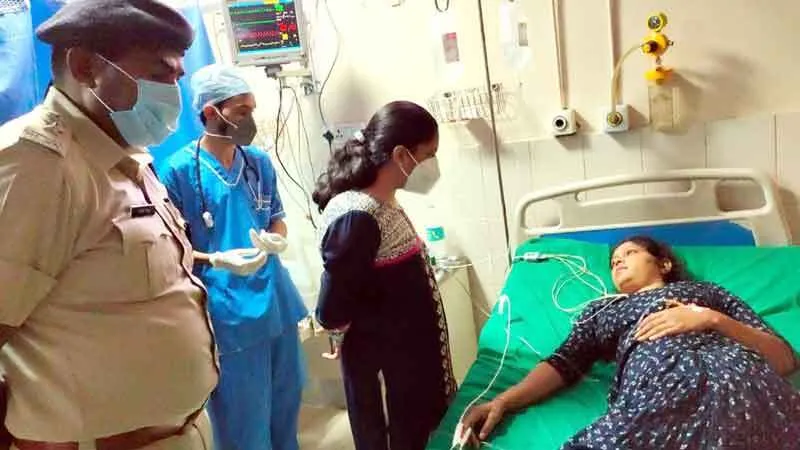 चाय पीते ही बिगड़ी तबीयत, मां-बेटे ने तोड़ा दम