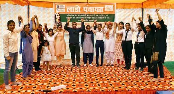 80% लड़कियों की 12वीं पास करते ही करवाई जा रही शादी