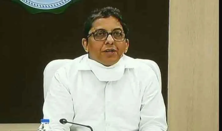 प. बंगाल की सीएम के सलाहकार को मारने की धमकी, तीन गिरफ्तार