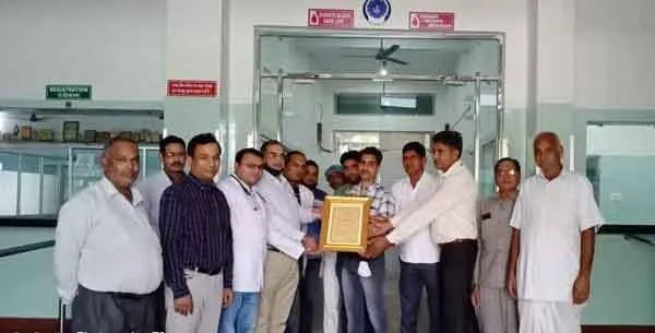 डेंगू पीड़ितों की मदद को आगे आए डेरा सच्चा सौदा श्रद्धालु