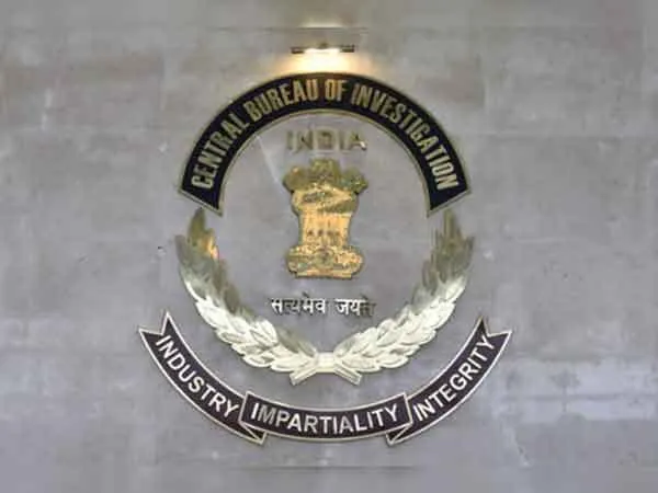 सीबीआई ने नहला के प्रवीण को दिल्ली किया तलब, उत्पीड़न का आरोप