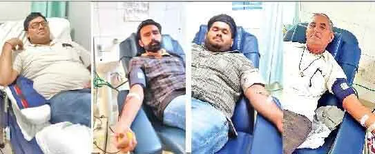 डेंगू में बढ़ी प्लाज्मा की मांग, मरीजों को बचा रहे डेरा अनुयायी