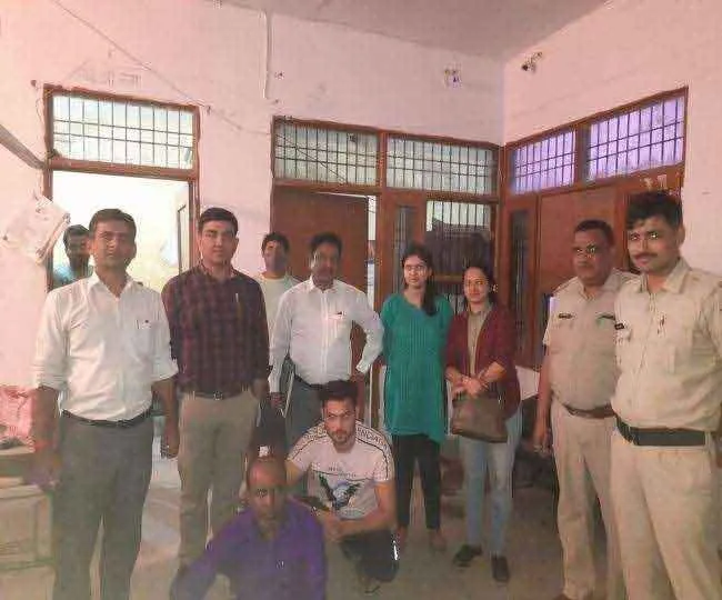 गर्भपात की दवा बेचने वाले दो झोलाछाप डाक्टर सहित तीन गिरफ्तार