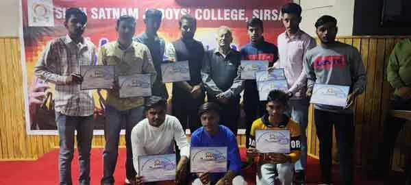 शिक्षा के साथ अन्य कार्यक्रमों में भी मेहनत करें विद्यार्थी: डॉ. एसबी आनंद