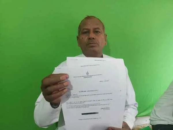 ग्रामीण बुजुर्ग ने सीएम विंडो की कार्यप्रणाली पर उठाए सवाल
