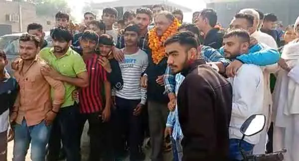 द्रोणाचार्य अवार्डी कबड्डी कोच असन सांगवान का भव्य स्वागत