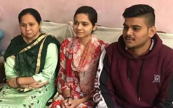 शहीद की बेटी बनी सब-इंस्पेक्टर