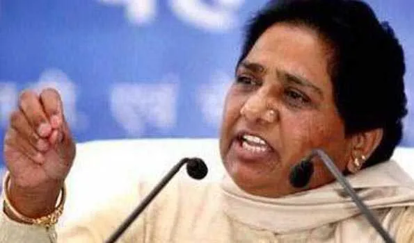 कानून व्यवस्था के मामले में भाजपा सपा के नक्शेकदम पर : मायावती