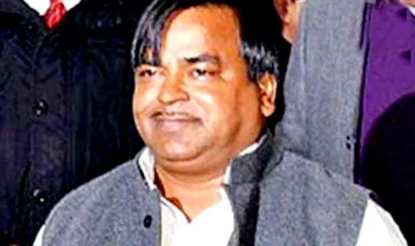 सामूहिक दुराचार मामले में सपा नेता गायत्री प्रजापति को सुनाई गई उम्रकैद की सजा