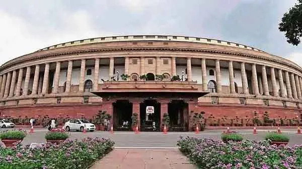 शीतकालीन सत्र में सभी मुद्दों पर चर्चा के लिये सरकार तैयार: प्रह्लाद जोशी
