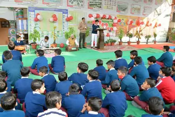 शाह सतनाम जी बॉयज स्कूल में मनाया पावन अवतार माह
