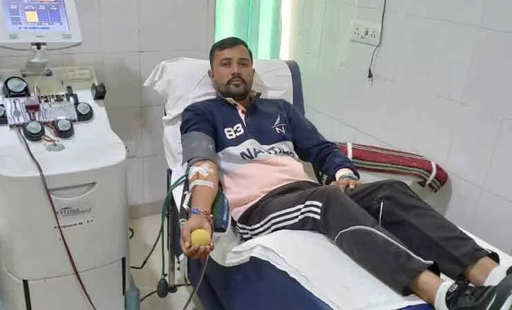 डेंगू पीड़ित मरीजों के लिए फरिश्ता बने डेरा अनुयायी