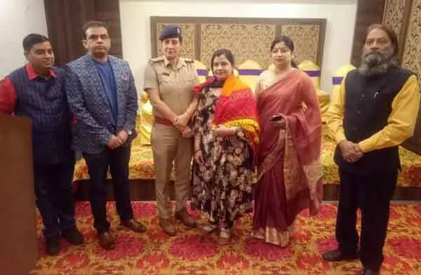 हमारे घरों से हो महिला सशक्तिकरण की शुरूआत: शील मधुर
