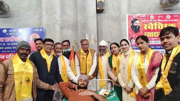 80 रक्तदाताओं ने किया खूनदान