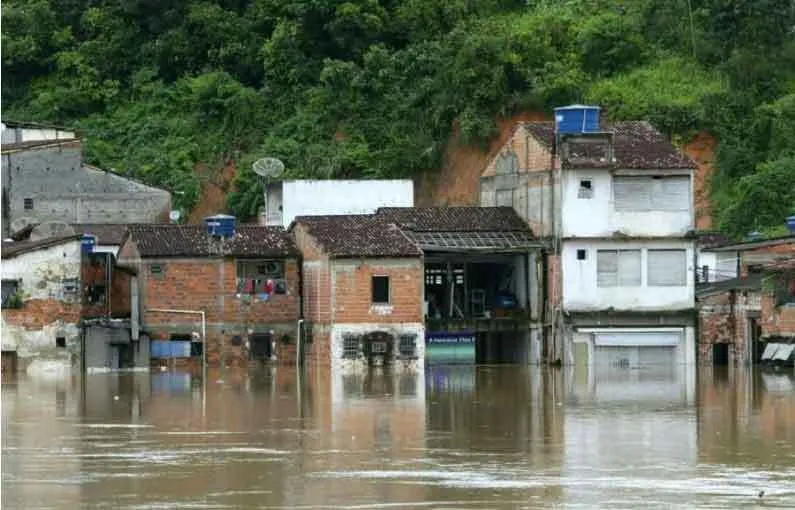 ब्राजील मे बाढ़ से 18 लोगों की मौत