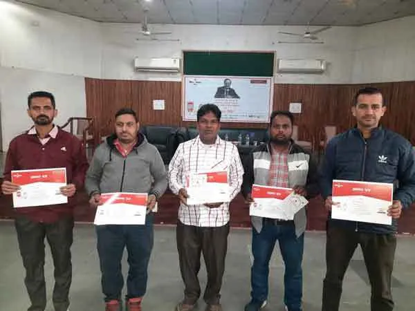 डेंगू पीड़ितों के लिए डेरा श्रद्धालुओं ने किया रक्दतान