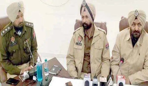 निशान साहब की बेअदबी नहीं हुई : पुलिस महानिरीक्षक