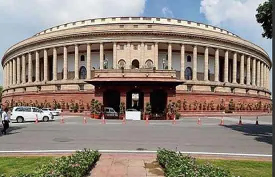 कोरोना में मोदी की छवि बचाने में लगी रही सरकार : विपक्ष