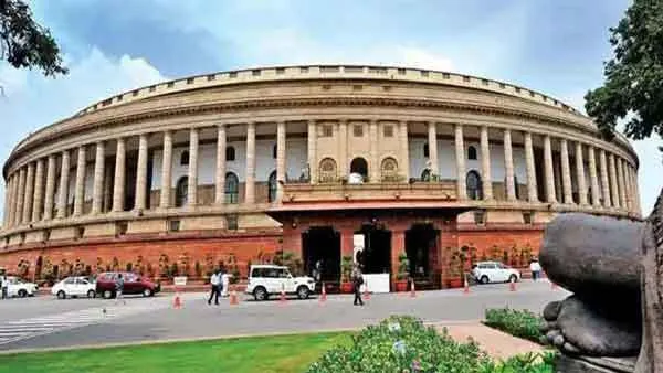 संसद का शीतकालीन सत्र समाप्त: लोकसभा में 82 और राज्यसभा में सिर्फ 47 फीसदी हुआ कामकाज